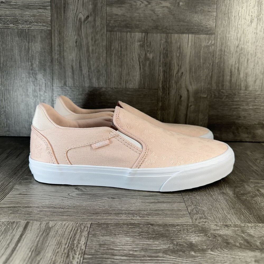 Vans Asher DX Slip On Women's size 9.5 Peach Shoes